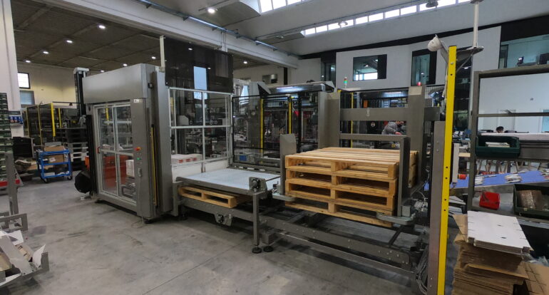COMPACT-PALLETIZER-scaled-e1677837101241.jpg